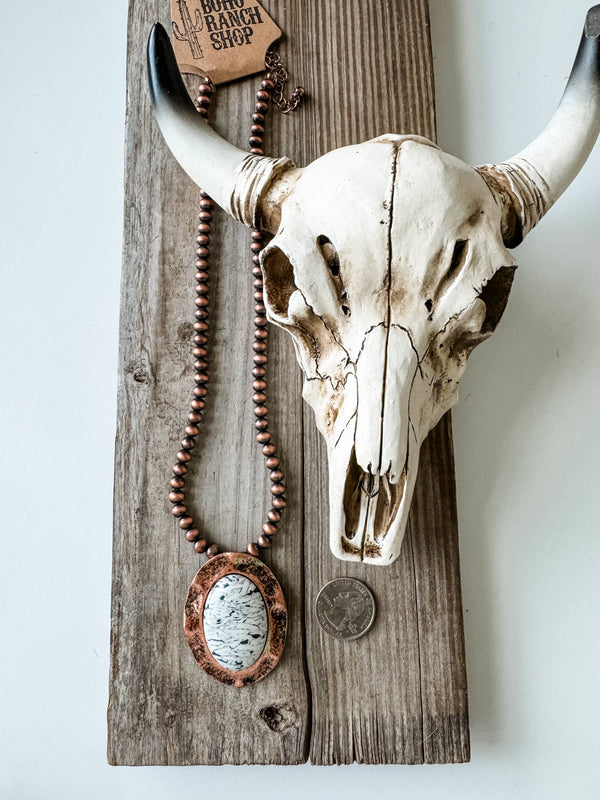 Western Hammered Texture Round Stone Necklace 